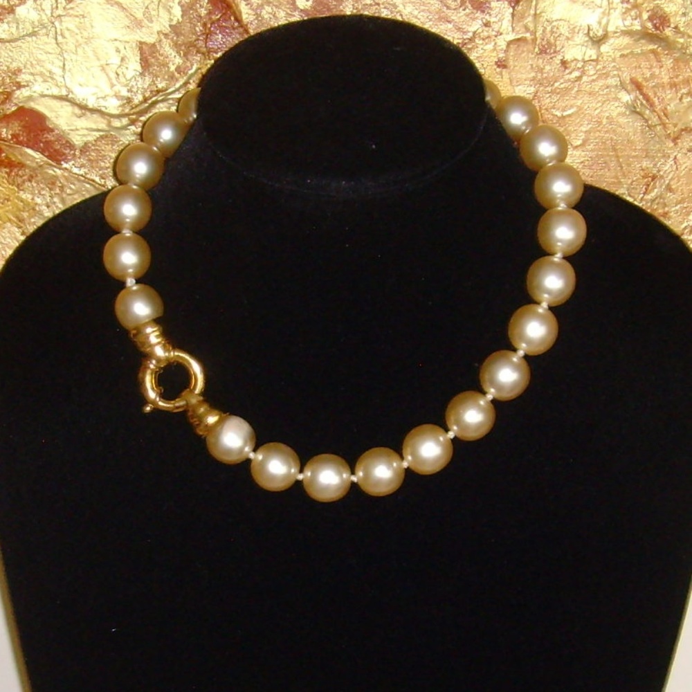 Gold-Tone and Faux Pearl Necklace - 18 Inches